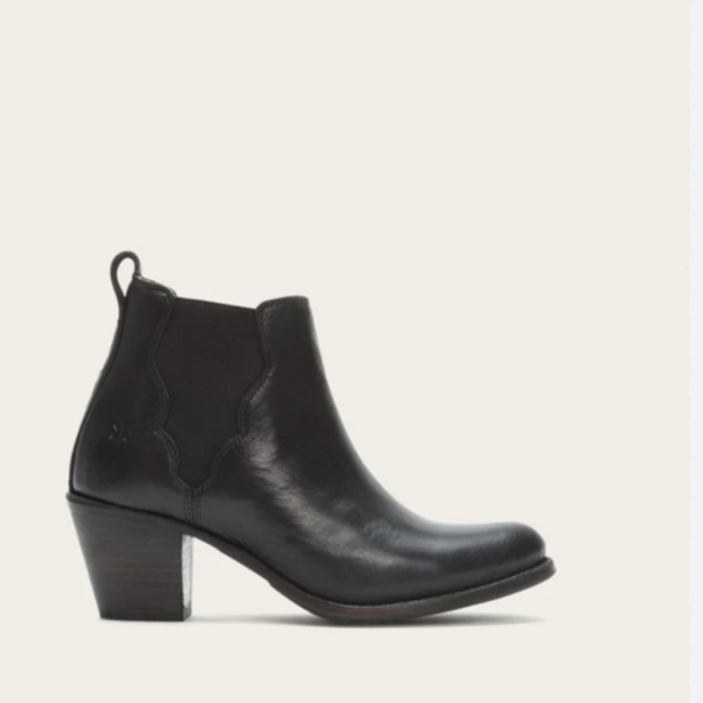 Frye Jackie Gore Ankle Boot Black 8.5